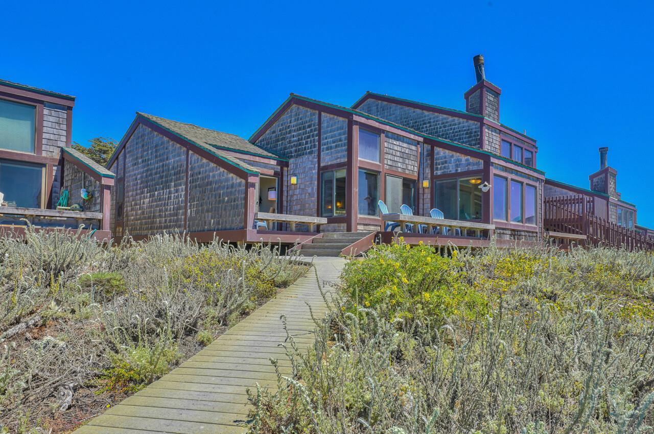 Detail Gallery Image 1 of 1 For 120 Monterey Dunes Way, Moss Landing,  CA 95039 - 3 Beds | 2 Baths