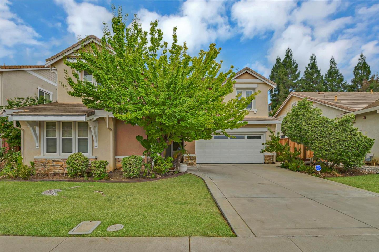 Detail Gallery Image 1 of 1 For 879 Inverness Ln, Brentwood,  CA 94513 - 4 Beds | 4 Baths