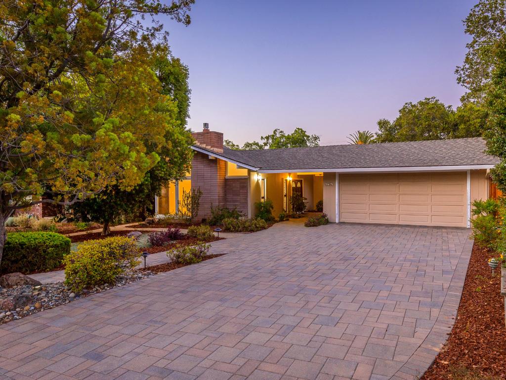 Detail Gallery Image 1 of 1 For 17361 Valley Oak Dr, Monte Sereno,  CA 95030 - 4 Beds | 2 Baths