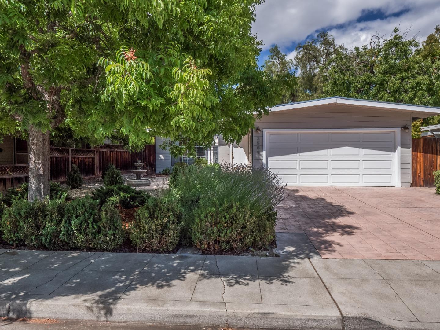 Detail Gallery Image 1 of 1 For 2563 Mardell Way, Mountain View,  CA 94043 - 3 Beds | 2 Baths