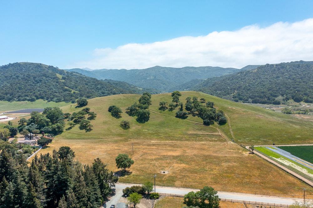 Detail Gallery Image 1 of 23 For 333 Mission Vineyard Rd, San Juan Bautista,  CA 95045 - – Beds | – Baths