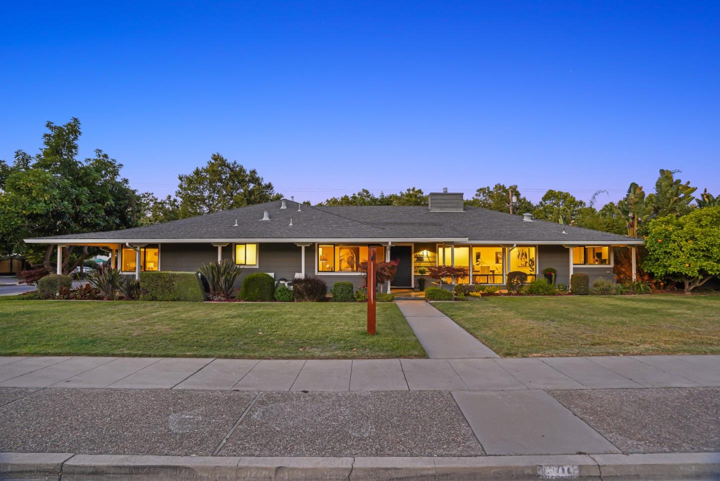 Detail Gallery Image 1 of 1 For 1206 Camino Ramon, San Jose,  CA 95125 - 4 Beds | 3/1 Baths