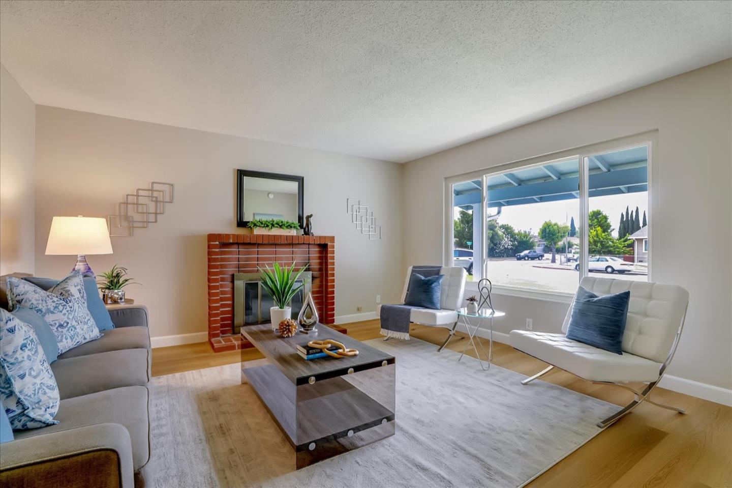 Detail Gallery Image 1 of 1 For 957 Idlewood Dr, San Jose,  CA 95121 - 3 Beds | 2 Baths