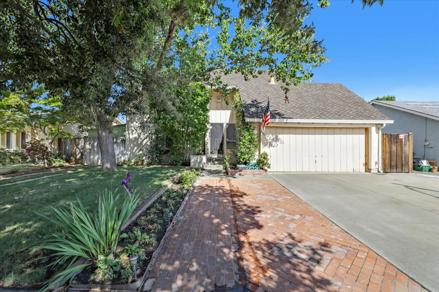 Detail Gallery Image 1 of 41 For 2185 Charger Dr, San Jose,  CA 95131 - 4 Beds | 2 Baths