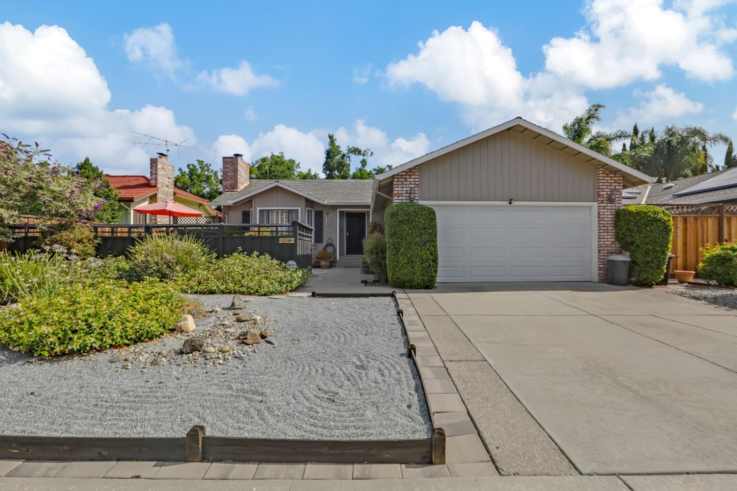 Detail Gallery Image 1 of 1 For 6041 Foothill Glen Dr, San Jose,  CA 95123 - 3 Beds | 2 Baths