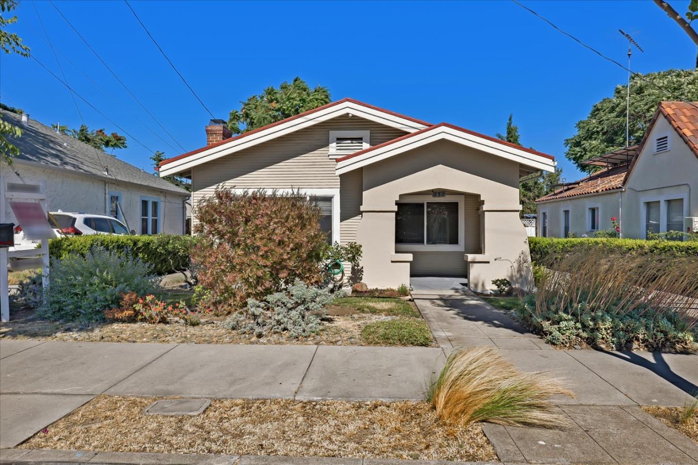 Detail Gallery Image 1 of 1 For 232 Lincoln Ave, San Jose,  CA 95126 - 2 Beds | 1 Baths