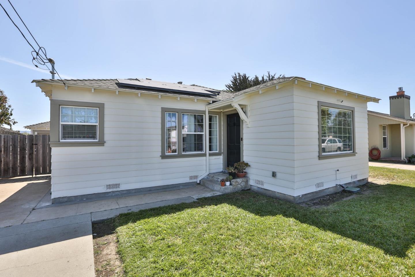 Detail Gallery Image 1 of 1 For 341 Lorimer St, Salinas,  CA 93901 - 2 Beds | 1 Baths