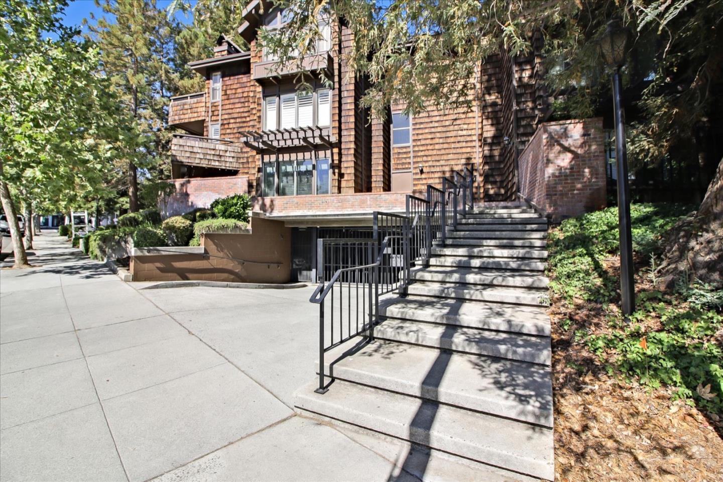 Detail Gallery Image 1 of 1 For 55 Church St #1104,  Los Gatos,  CA 95030 - 3 Beds | 2 Baths