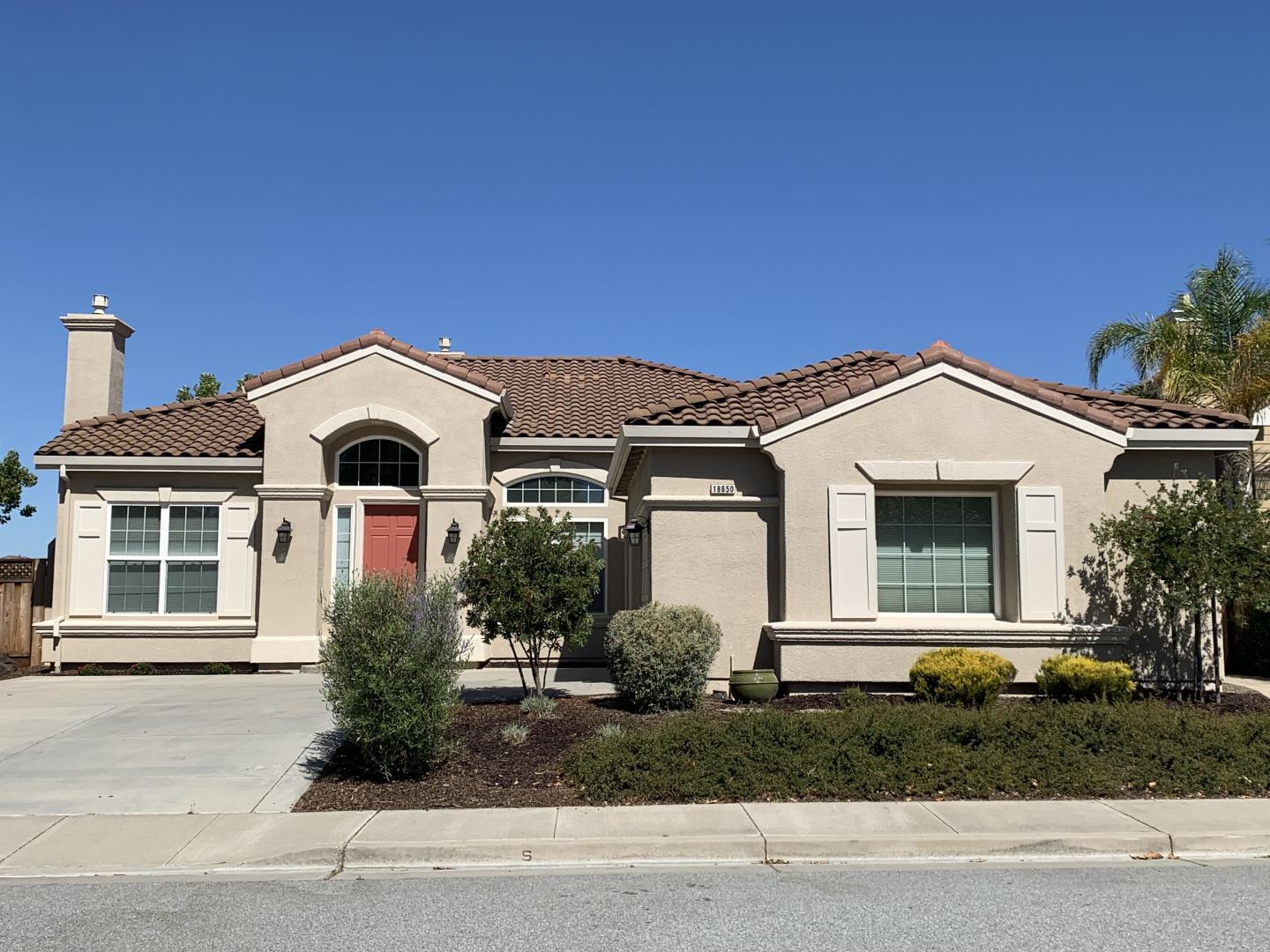 Detail Gallery Image 1 of 1 For 18650 Serra Avenida, Morgan Hill,  CA 95037 - 4 Beds | 2/1 Baths