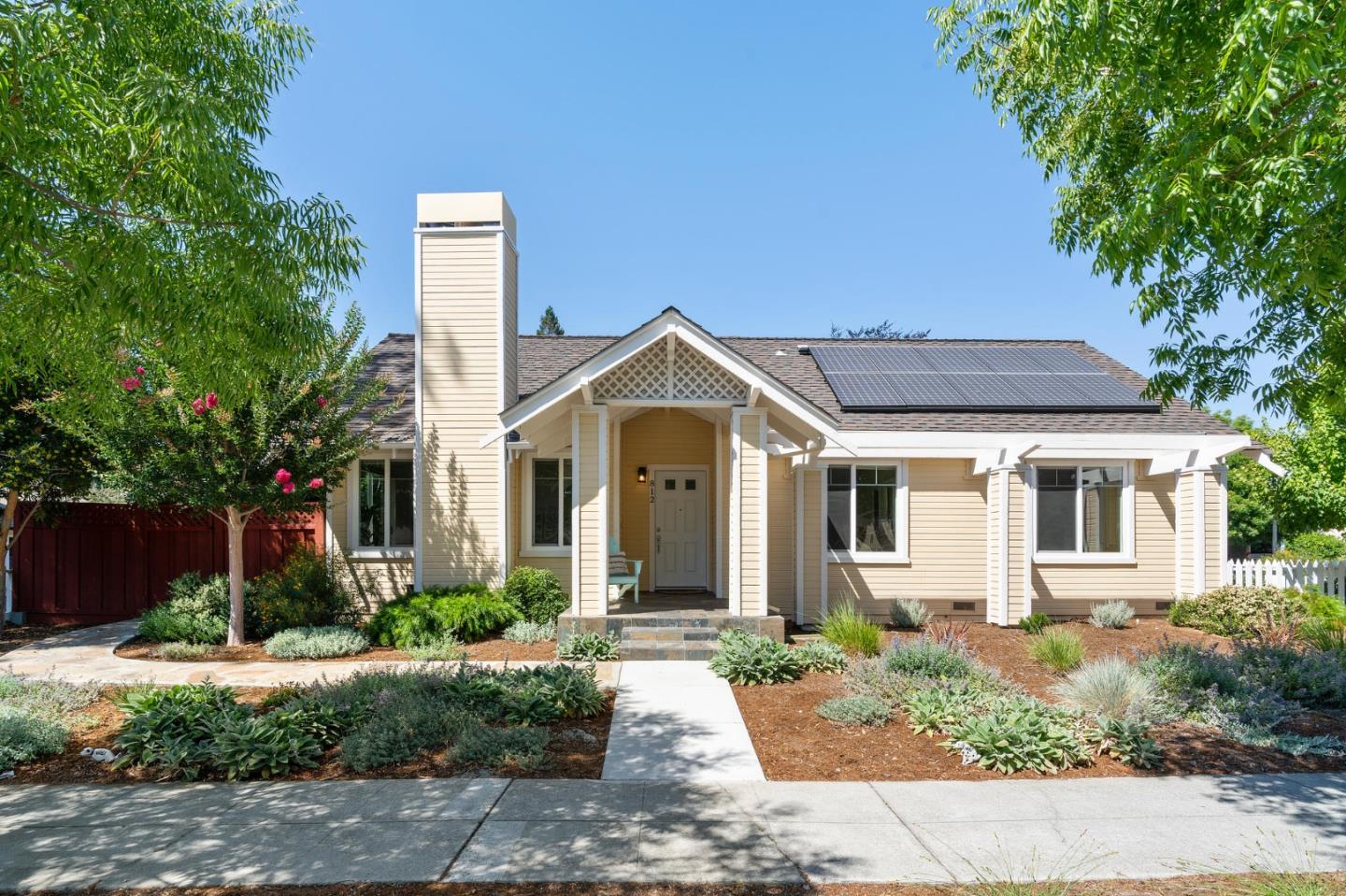 Detail Gallery Image 1 of 1 For 812 Fountain Park Ln, Mountain View,  CA 94043 - 3 Beds | 2 Baths