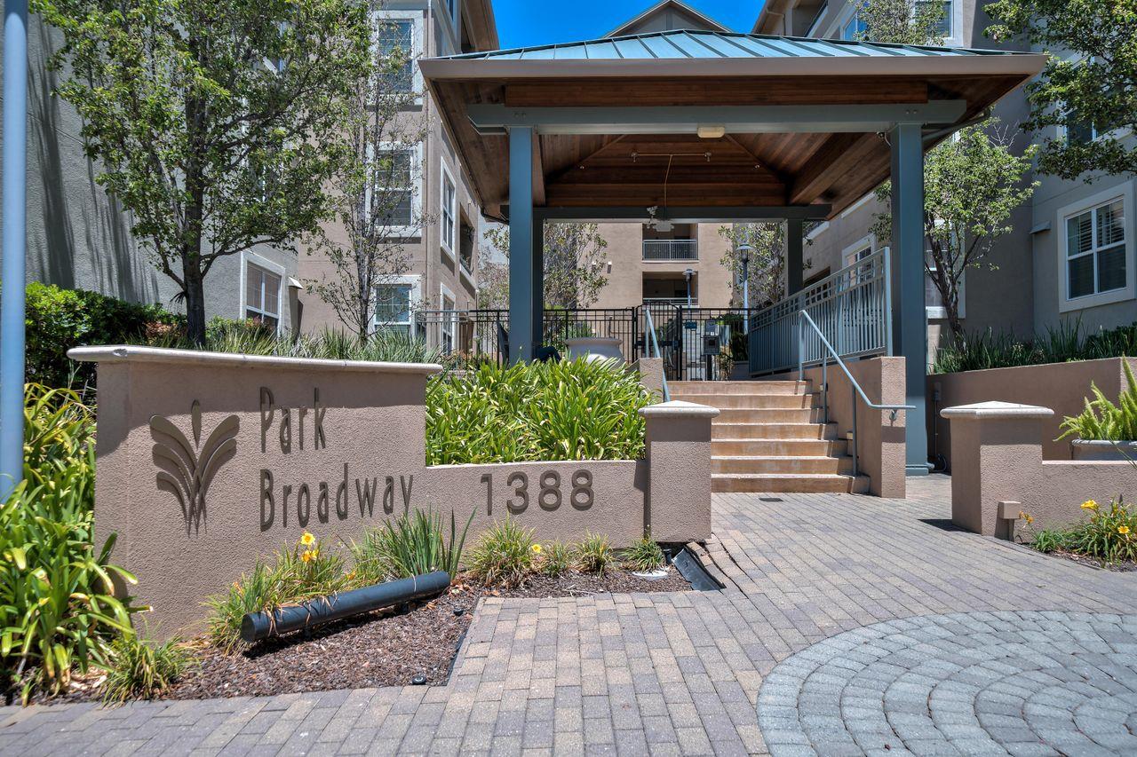 Detail Gallery Image 1 of 1 For 1388 Broadway #402,  Millbrae,  CA 94030 - 3 Beds | 2 Baths