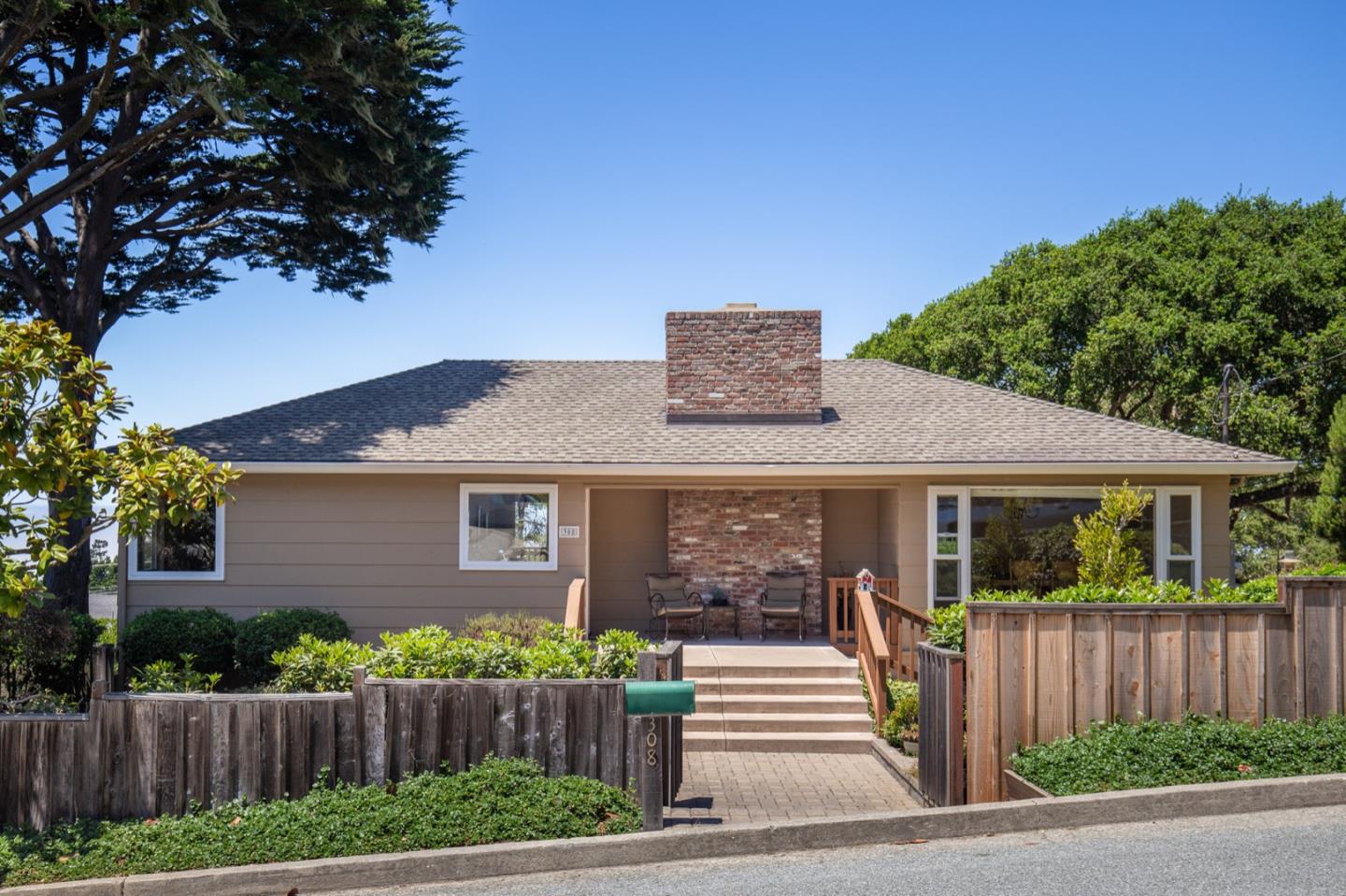 Detail Gallery Image 1 of 36 For 308 Bishop Ave, Pacific Grove,  CA 93950 - 4 Beds | 2 Baths