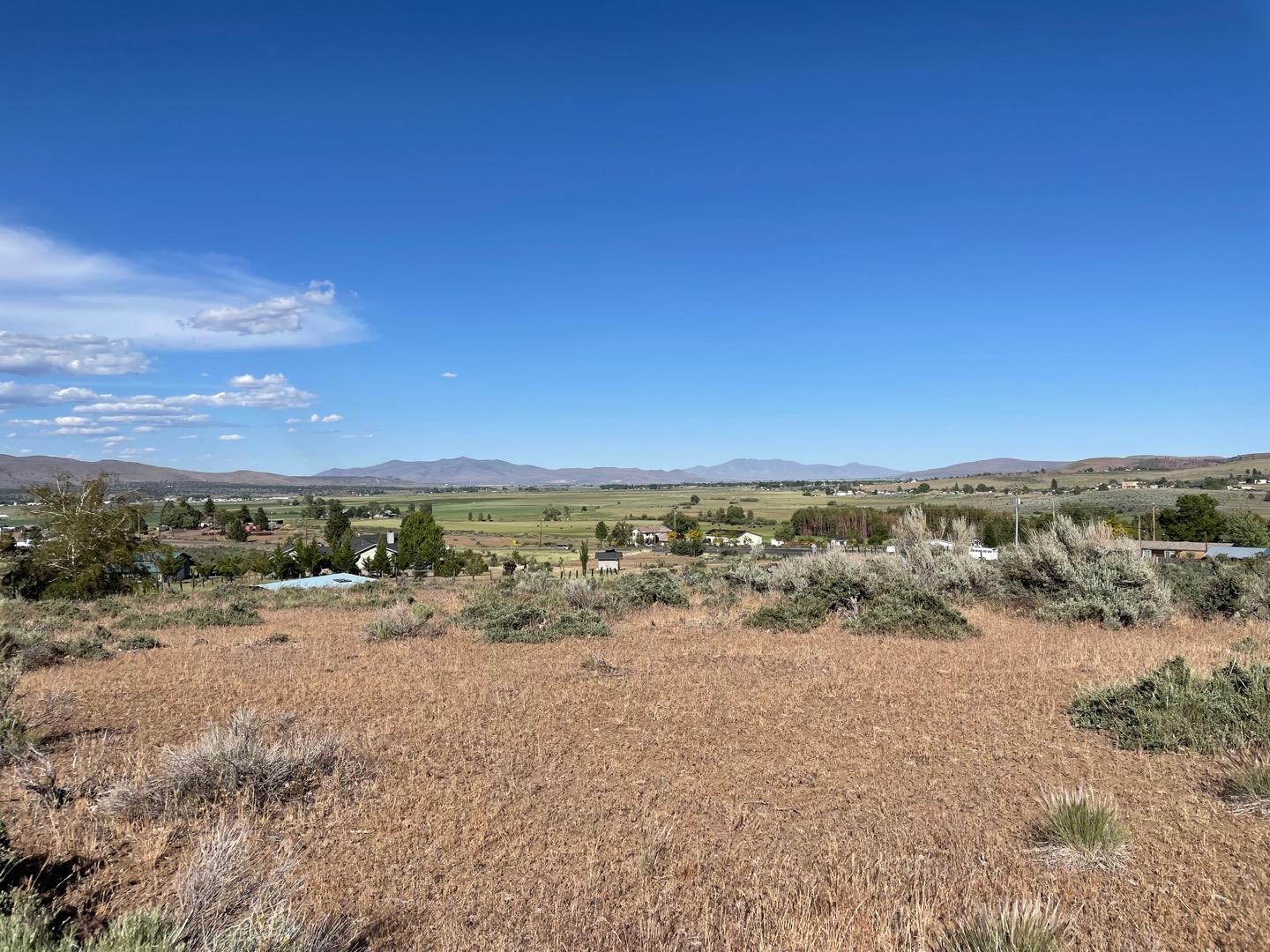 Photo of 472--155 Debi Dr in Susanville, CA