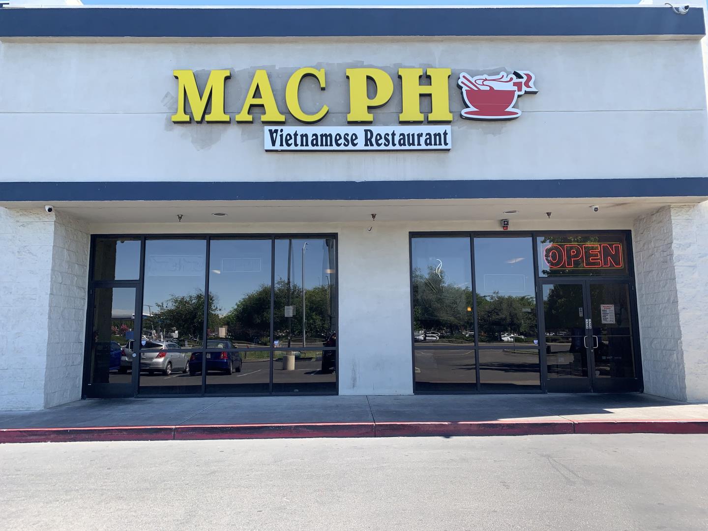 Photo of 3322 E Hammer Ln in Stockton, CA