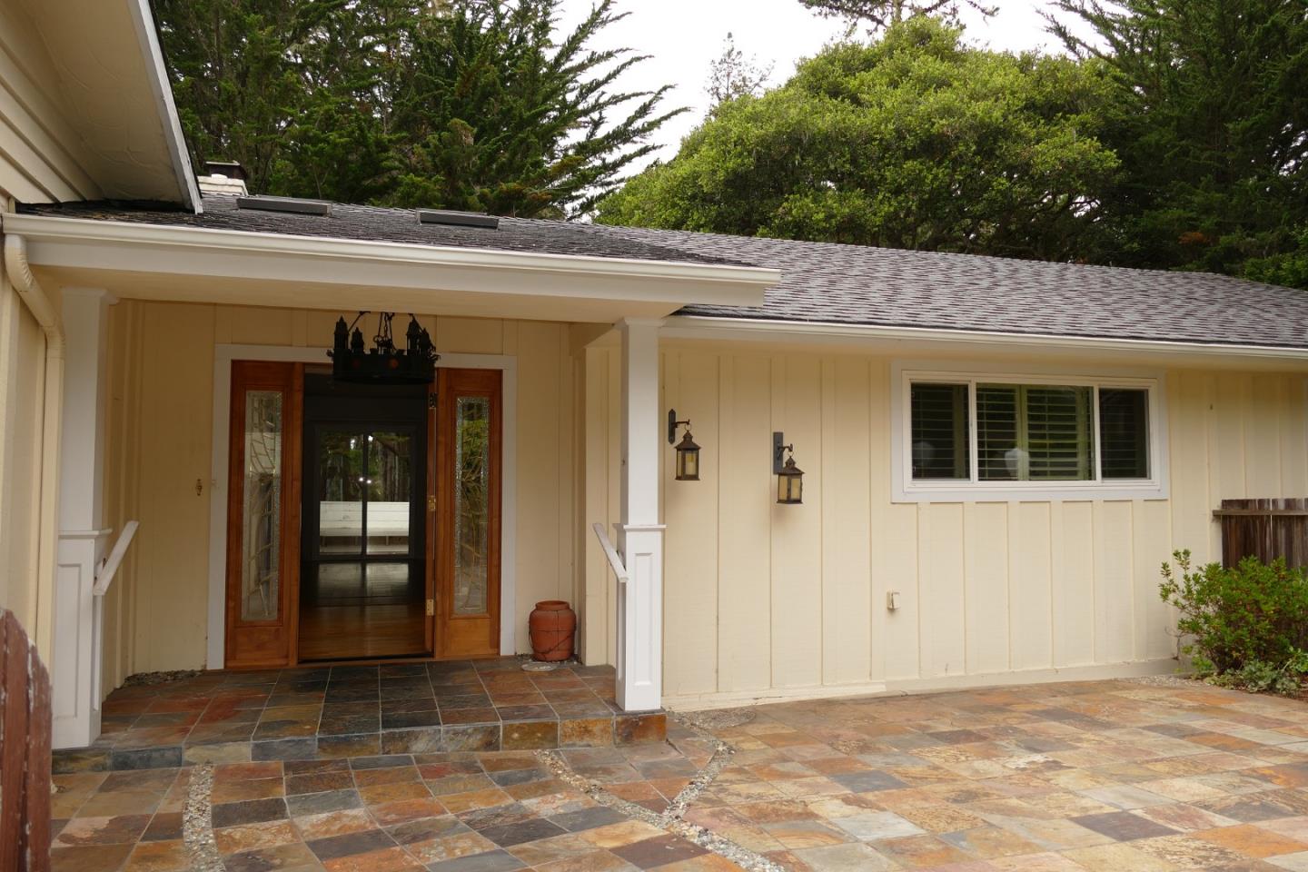 Detail Gallery Image 1 of 1 For 1047 Laurel Ln, Pebble Beach,  CA 93953 - 3 Beds | 2 Baths