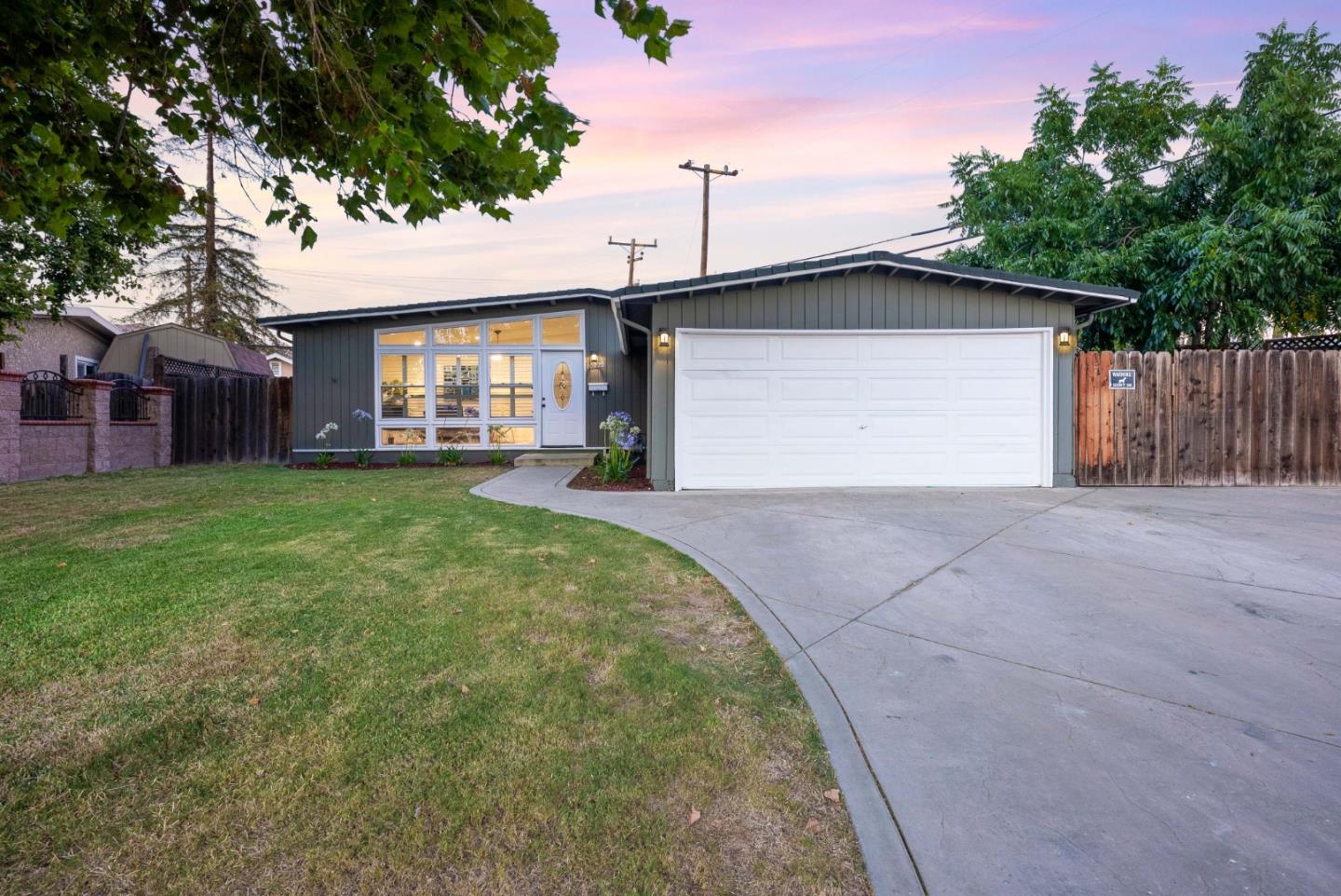 Detail Gallery Image 1 of 1 For 10220 Stonehedge Ct, San Jose,  CA 95127 - 3 Beds | 1 Baths