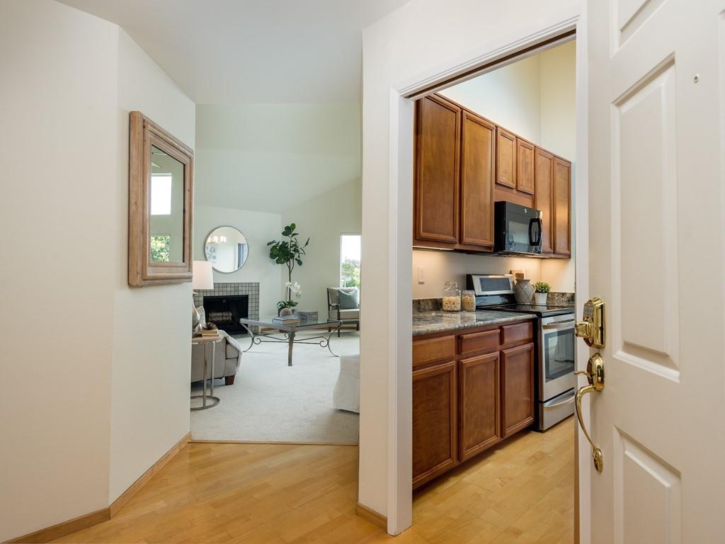 Detail Gallery Image 1 of 1 For 1040 Shoreline Dr, San Mateo,  CA 94404 - 2 Beds | 2 Baths