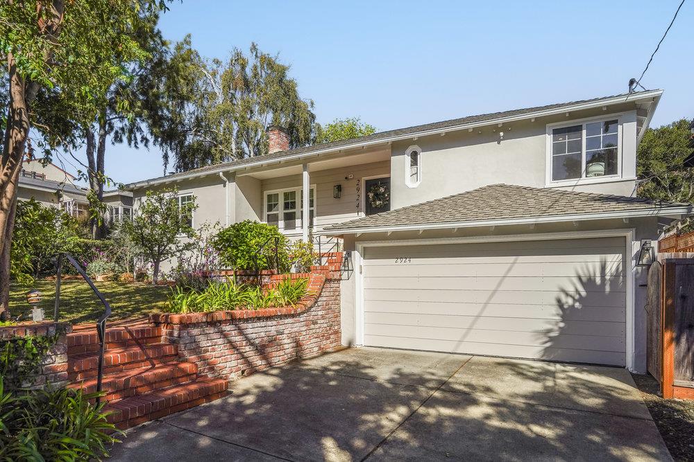 Detail Gallery Image 1 of 1 For 2924 Hillside Dr, Burlingame,  CA 94010 - 3 Beds | 2 Baths