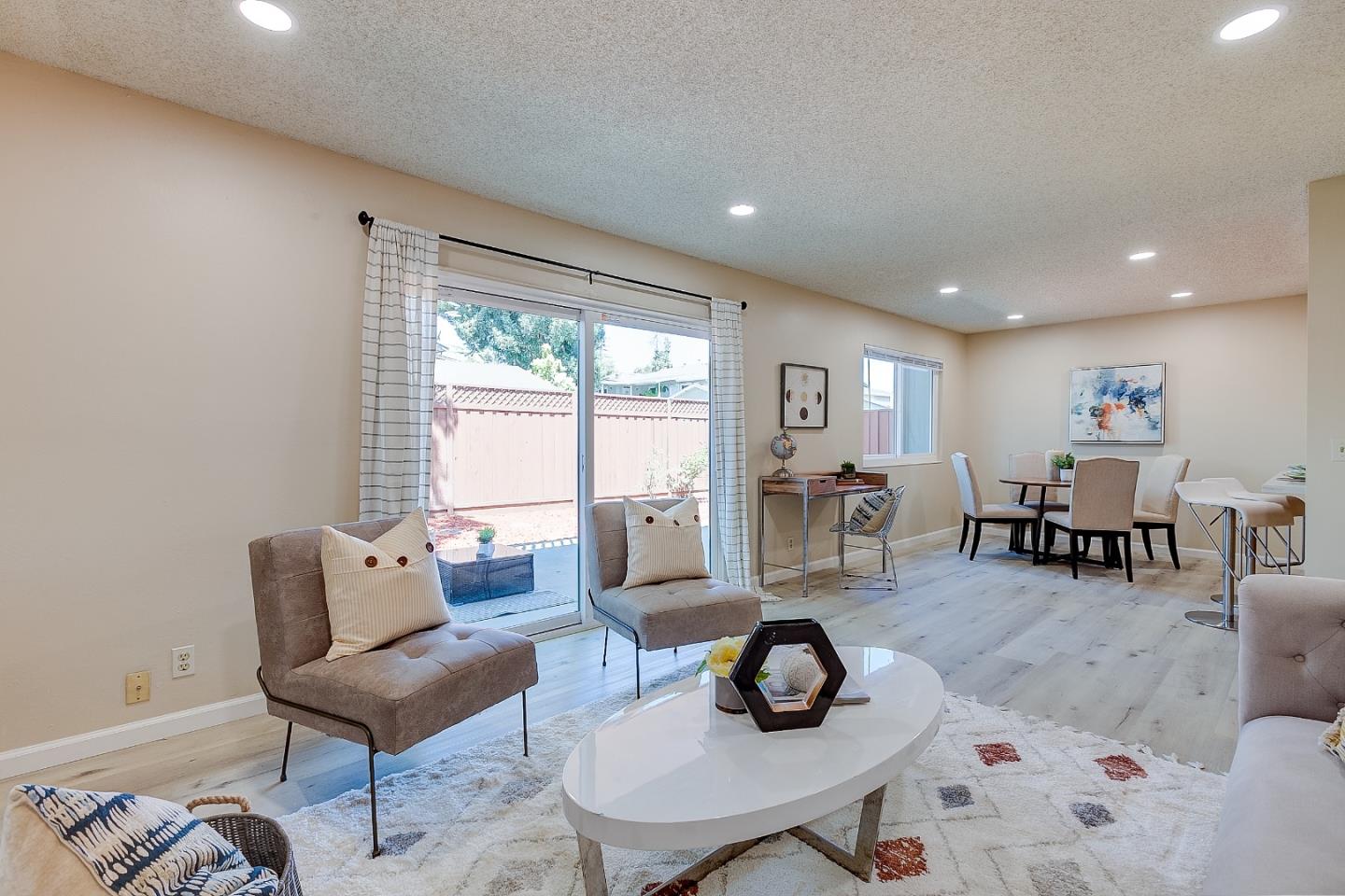 Detail Gallery Image 1 of 1 For 1089 Reed Ave #B,  Sunnyvale,  CA 94086 - 2 Beds | 1 Baths