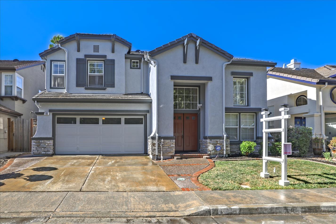 Detail Gallery Image 1 of 1 For 144 Coffeeberry  Drive, San Jose,  CA 95123 - 5 Beds | 4 Baths