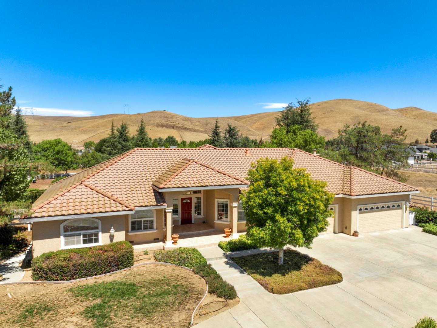 Detail Gallery Image 1 of 1 For 5637 Sundown Lane, Tres Pinos,  CA 95075 - 4 Beds | 2/1 Baths