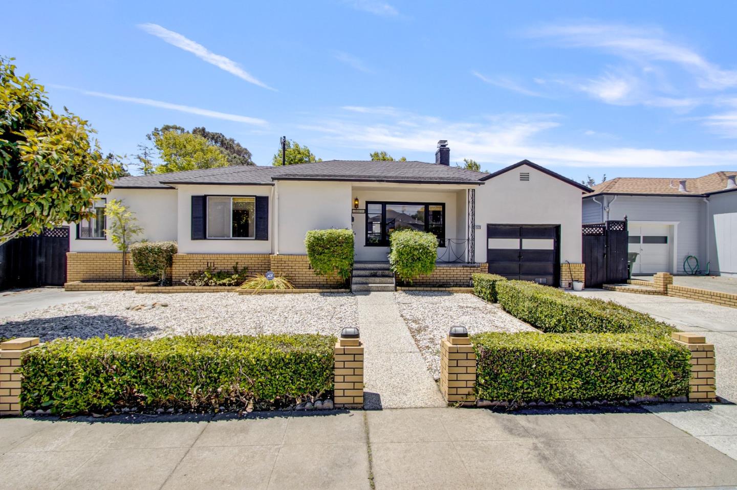 Detail Gallery Image 1 of 1 For 1529 Albemarle Way, Burlingame,  CA 94010 - 2 Beds | 1/1 Baths