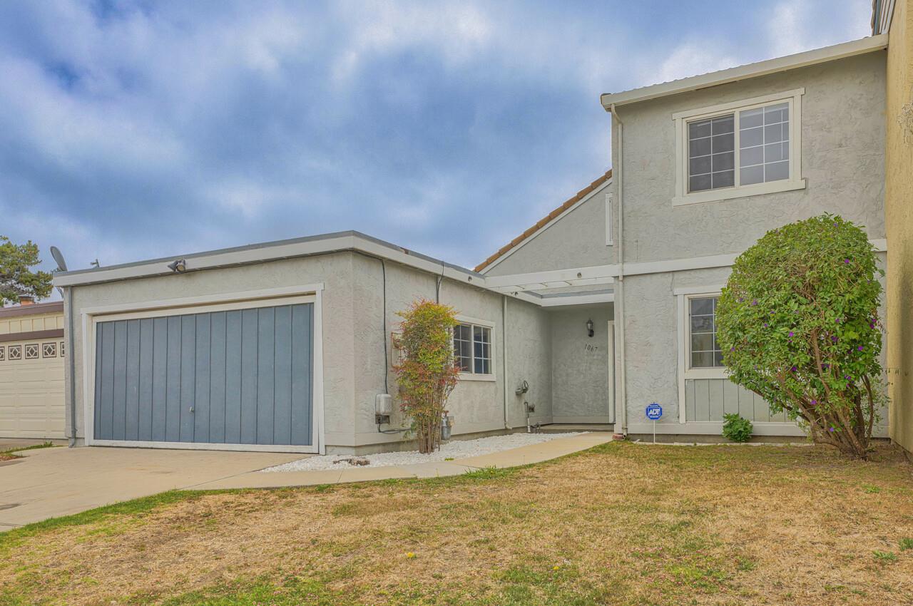 Detail Gallery Image 1 of 1 For 1067 Howe Cir, Salinas,  CA 93907 - 3 Beds | 2 Baths