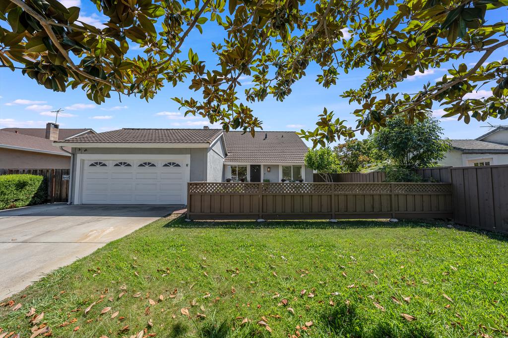 Detail Gallery Image 1 of 1 For 1441 Tourney Dr, San Jose,  CA 95131 - 4 Beds | 2 Baths