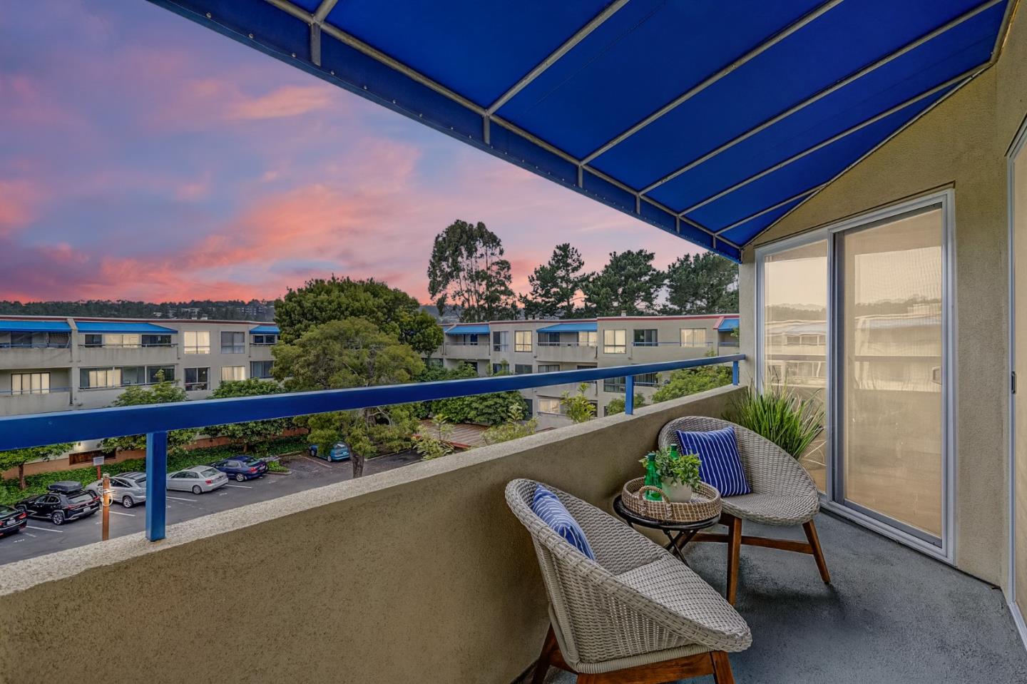 Detail Gallery Image 1 of 1 For 1551 Southgate Ave #372,  Daly City,  CA 94015 - 2 Beds | 1 Baths