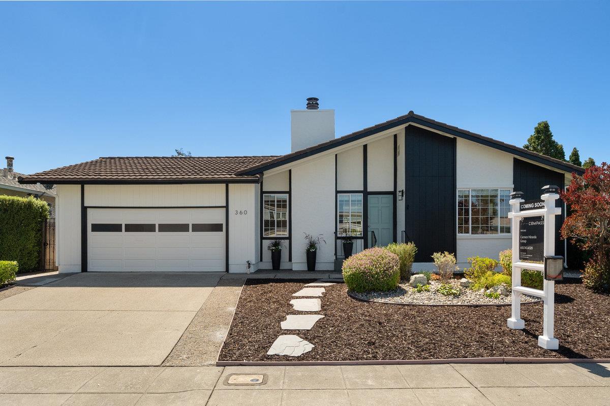 Detail Gallery Image 1 of 1 For 360 Quay Ln, Redwood Shores,  CA 94065 - 3 Beds | 2 Baths