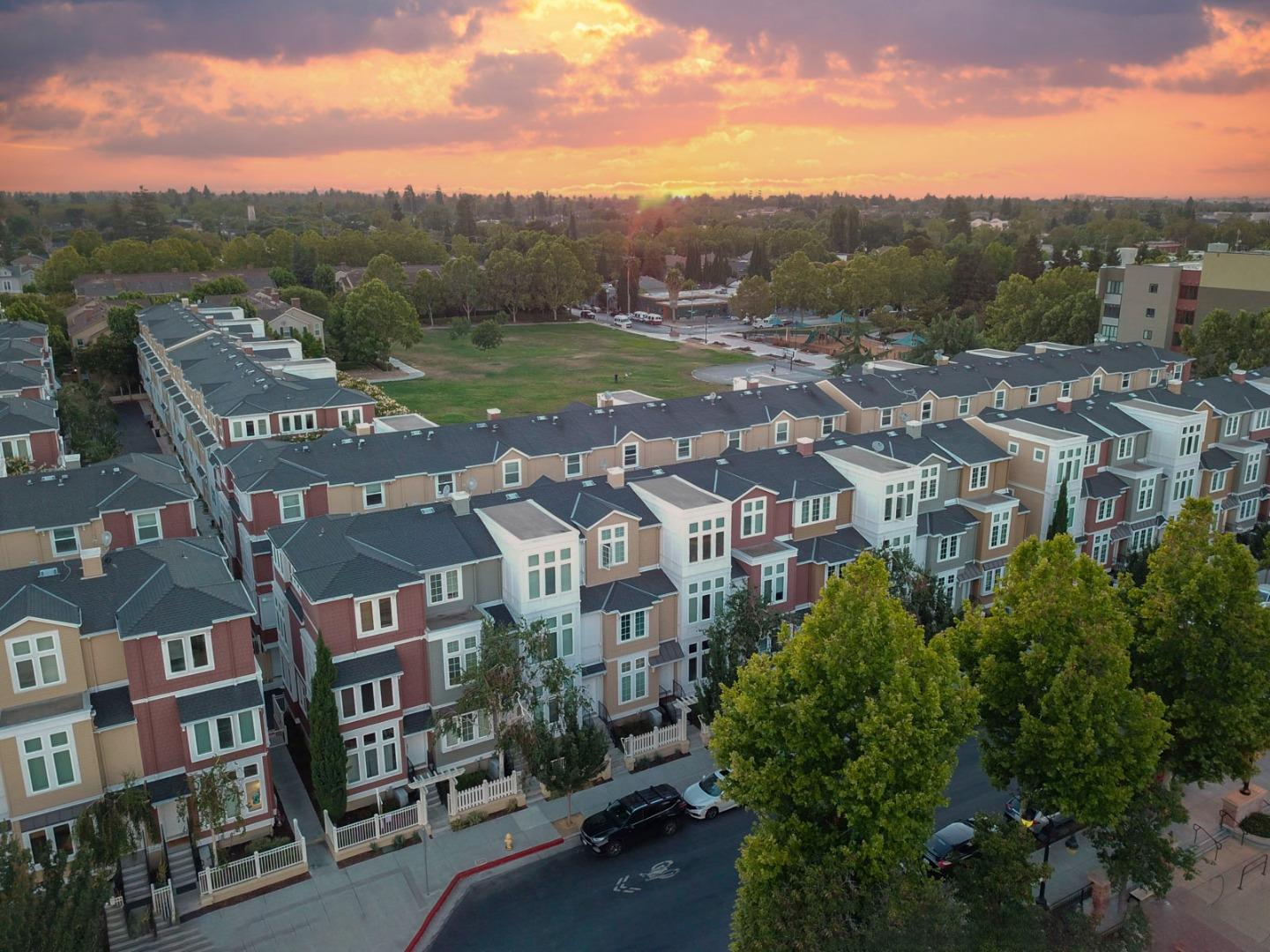 Detail Gallery Image 1 of 1 For 177 Laurel Grove Ln, San Jose,  CA 95126 - 3 Beds | 2/1 Baths