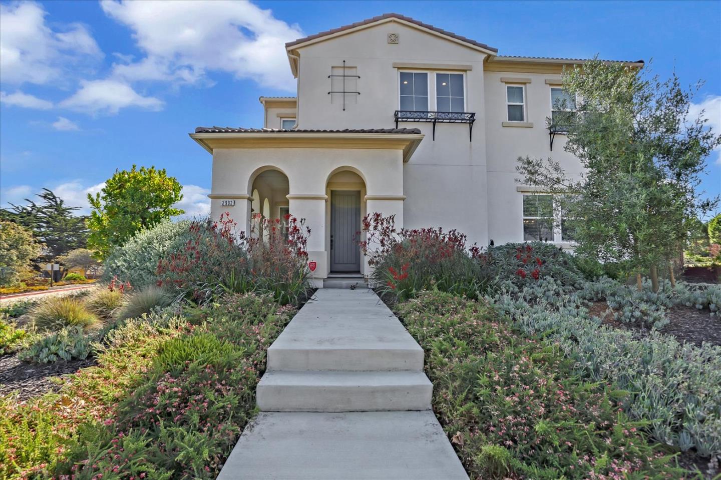 Detail Gallery Image 1 of 1 For 2992 Abrams Dr, Marina,  CA 93933 - 3 Beds | 2/1 Baths