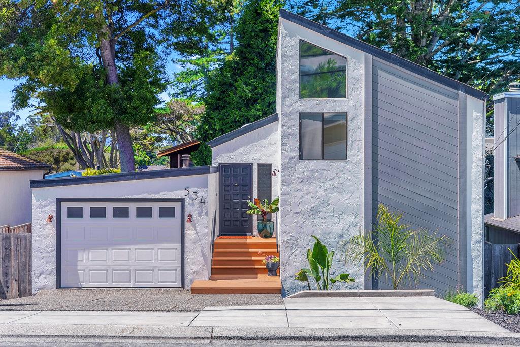 Detail Gallery Image 1 of 1 For 534 Clubhouse Dr, Aptos,  CA 95003 - 3 Beds | 2 Baths