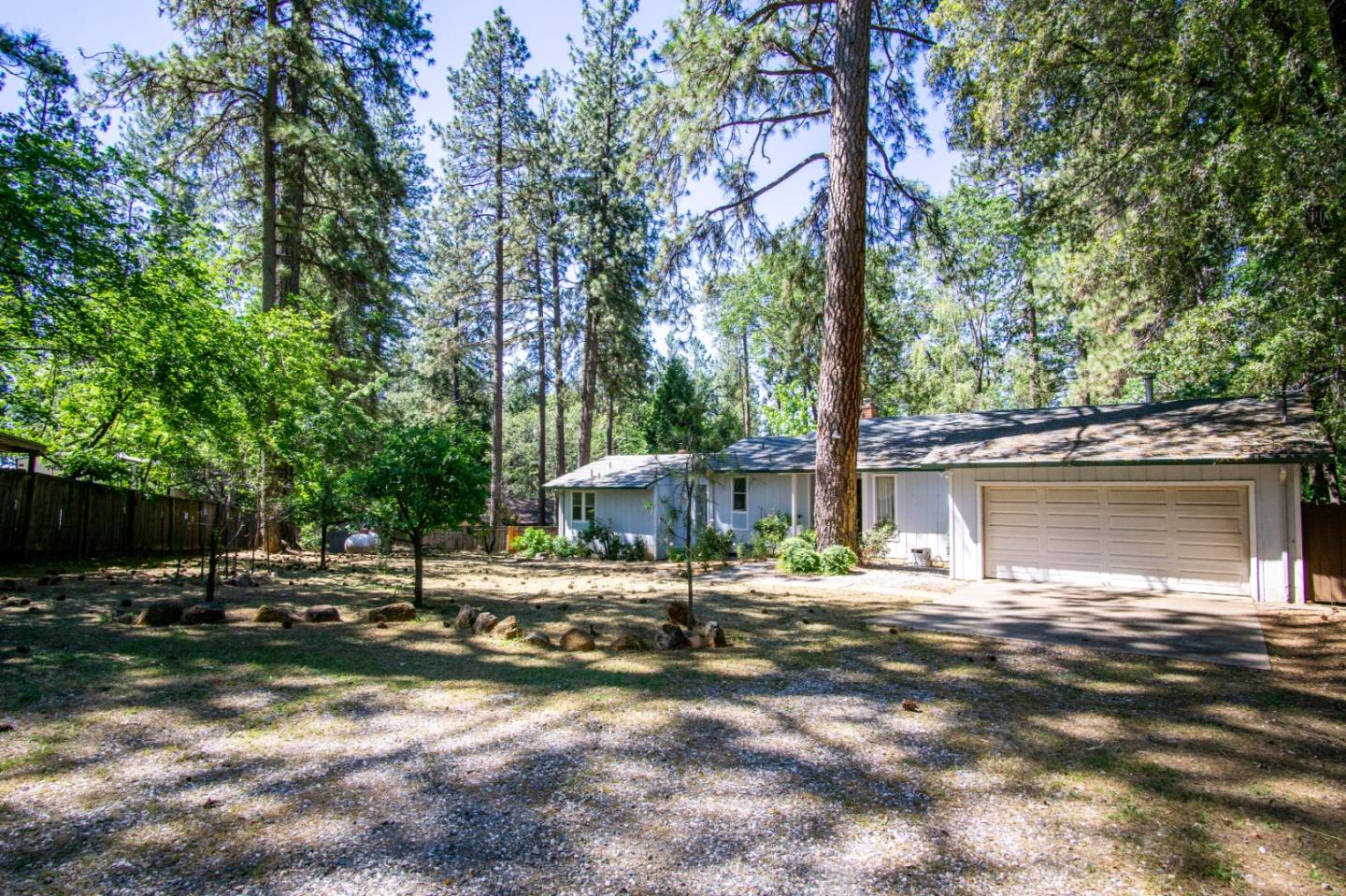 Detail Gallery Image 1 of 1 For 11810 Hanley Dr, Grass Valley,  CA 95949 - 3 Beds | 2 Baths