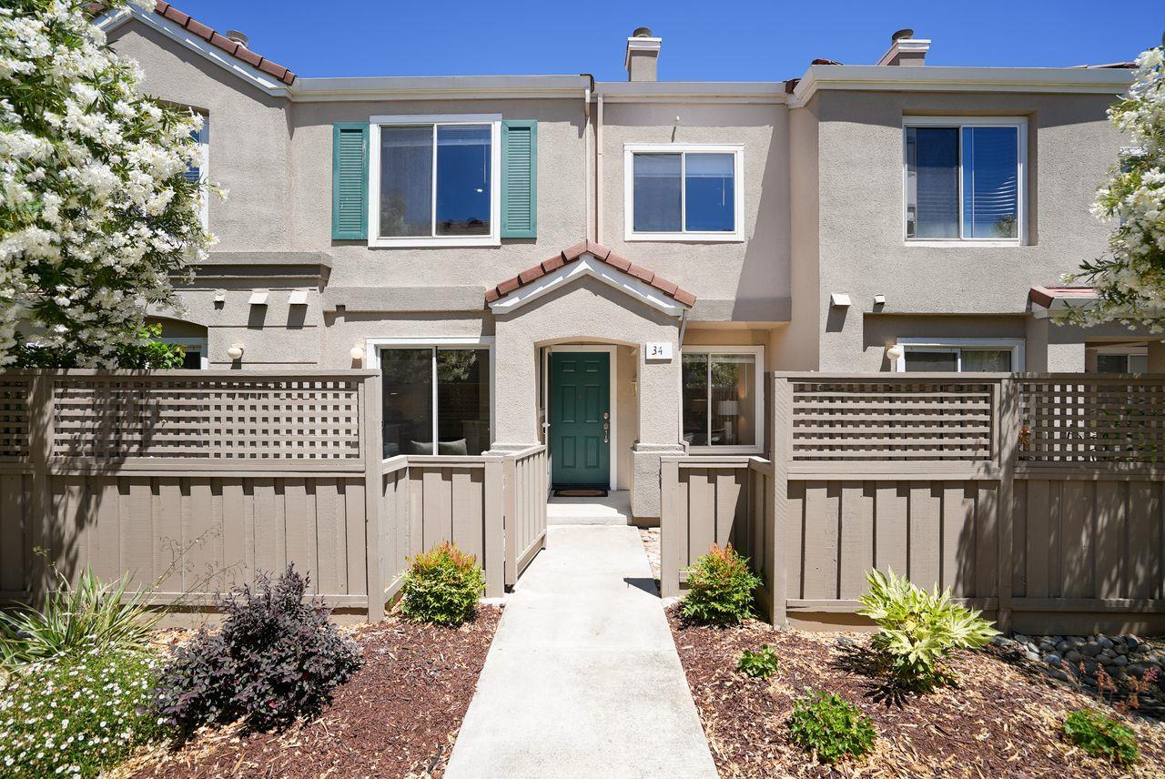 Detail Gallery Image 1 of 1 For 34 Torregata Loop, San Jose,  CA 95134 - 2 Beds | 2/1 Baths