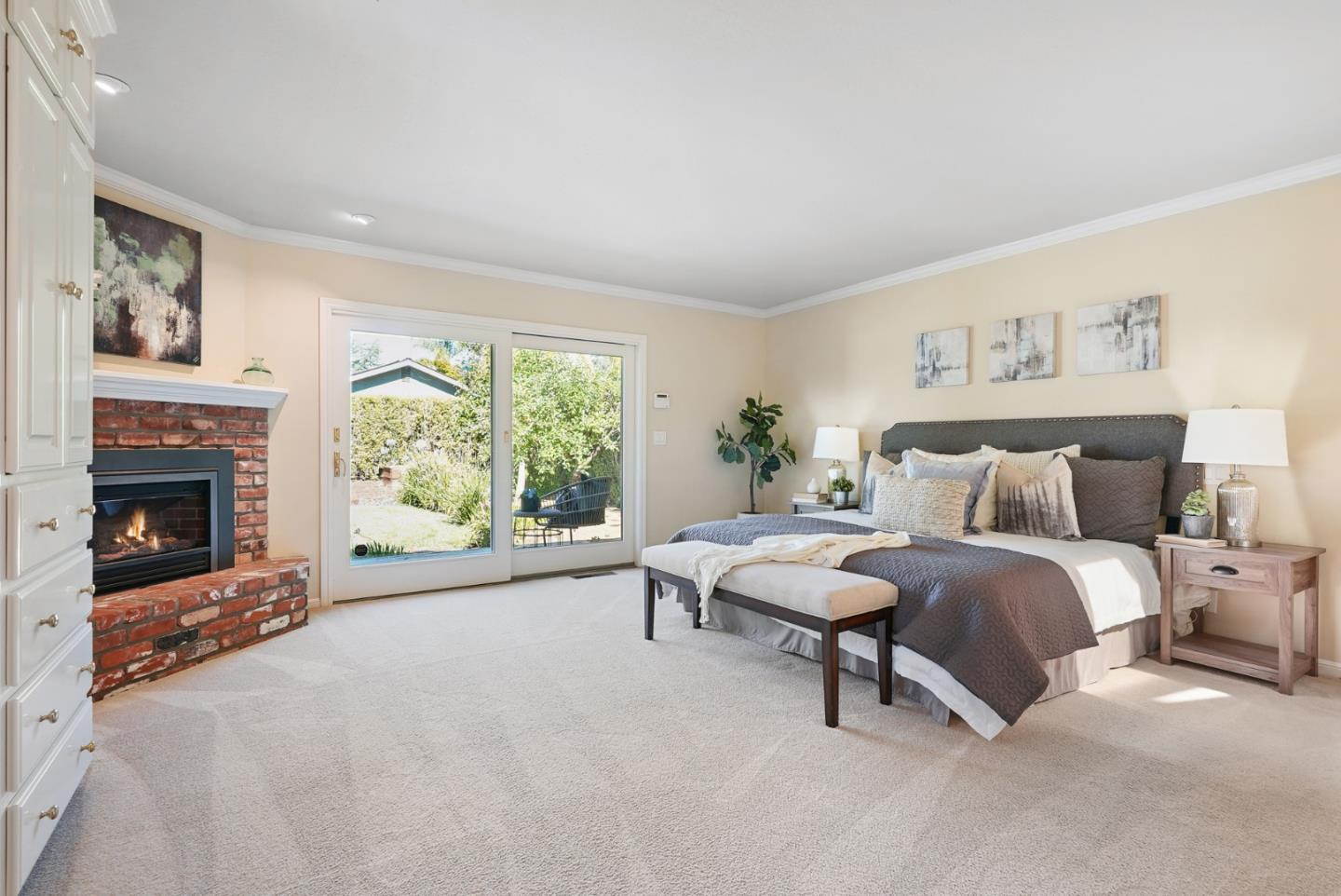 Detail Gallery Image 26 of 48 For 14 Sunkist Ln, Los Altos,  CA 94022 - 3 Beds | 3/1 Baths