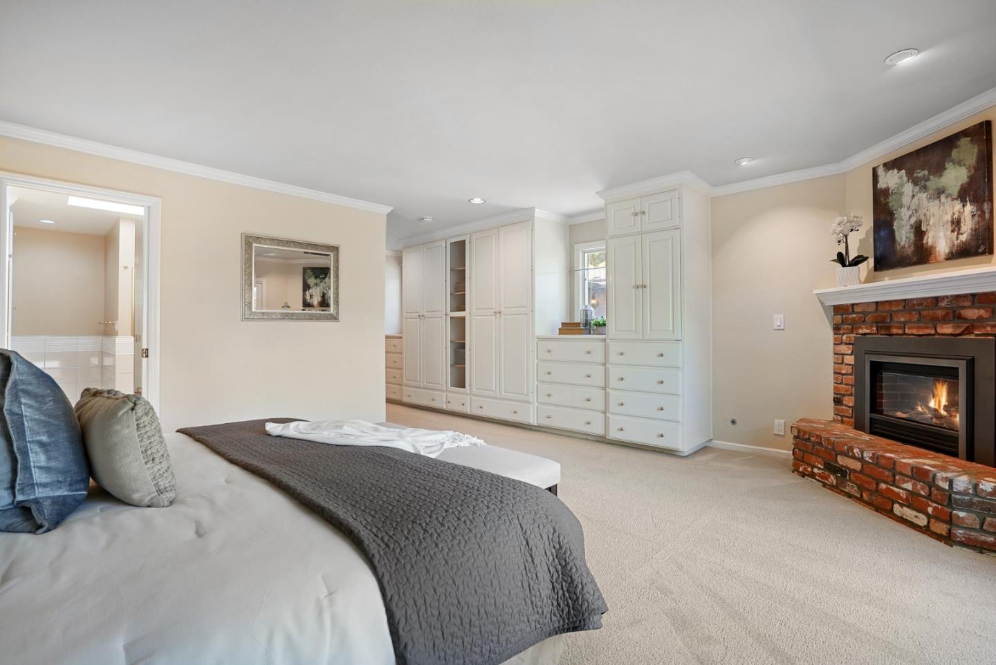 Detail Gallery Image 28 of 48 For 14 Sunkist Ln, Los Altos,  CA 94022 - 3 Beds | 3/1 Baths