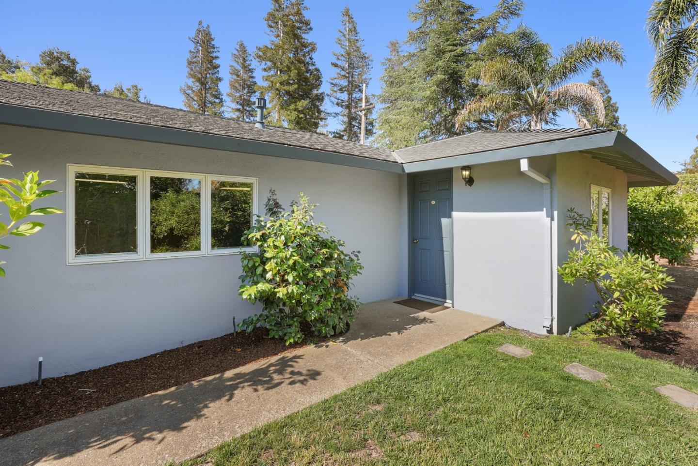 Detail Gallery Image 36 of 48 For 14 Sunkist Ln, Los Altos,  CA 94022 - 3 Beds | 3/1 Baths