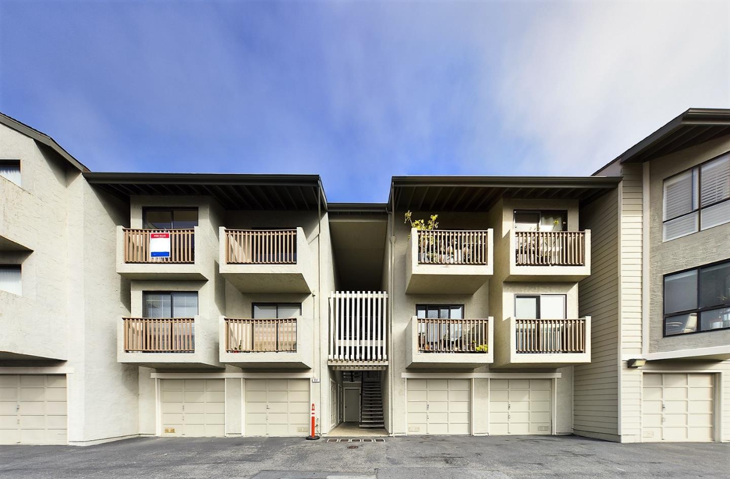Detail Gallery Image 1 of 15 For 951 Ridgeview Ct #UNIT D,  South San Francisco,  CA 94080 - 2 Beds | 2 Baths
