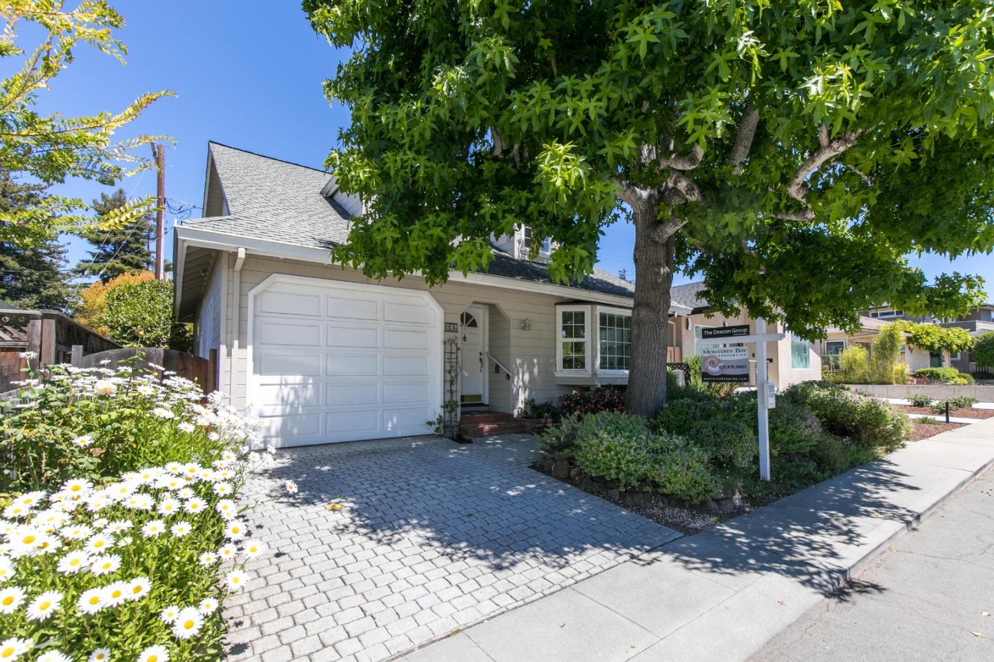 Detail Gallery Image 1 of 1 For 726 Gilroy Dr, Capitola,  CA 95010 - 3 Beds | 2 Baths