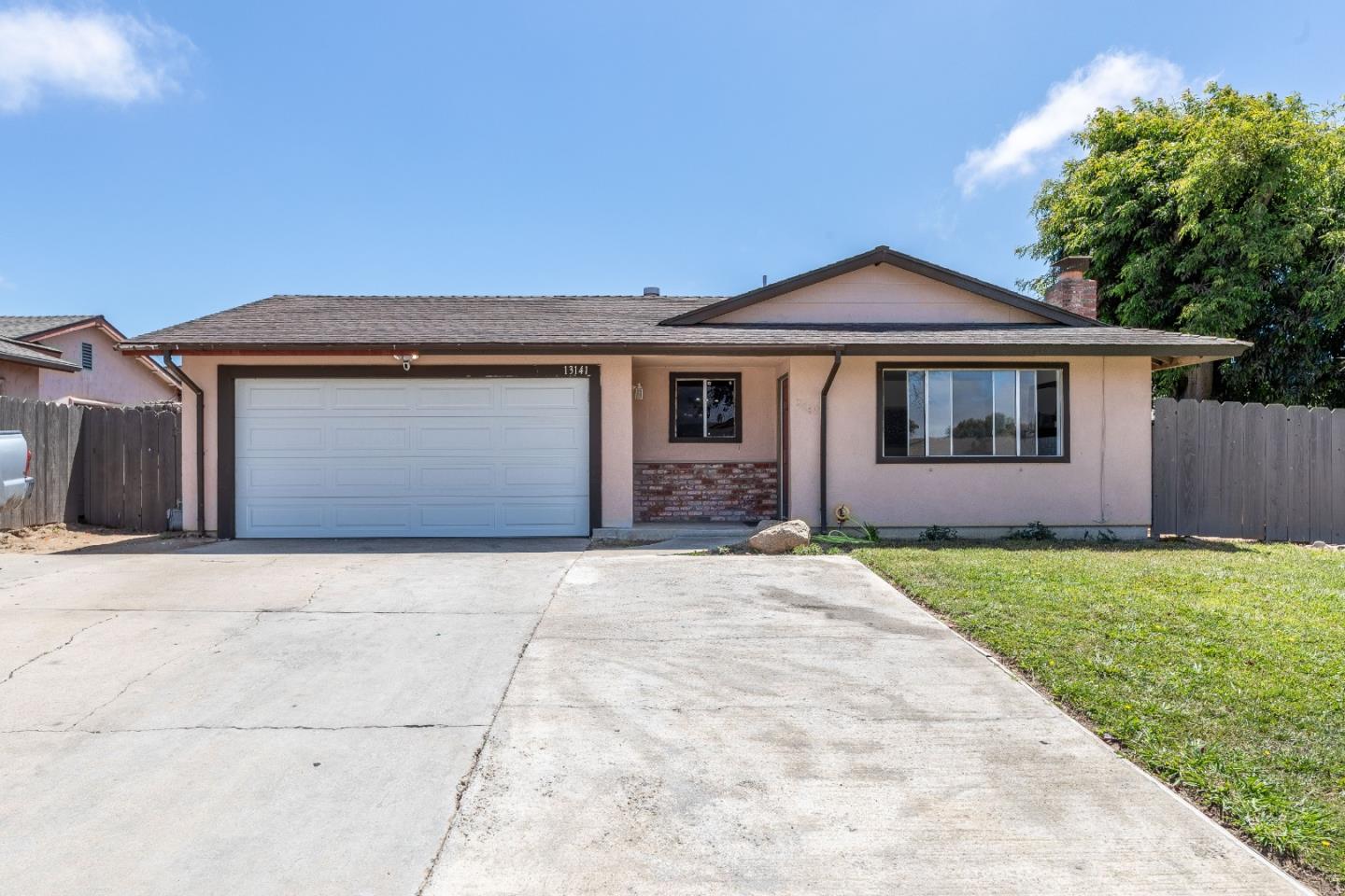 Detail Gallery Image 1 of 1 For 13141 Arthur Ct, Salinas,  CA 93906 - 4 Beds | 2 Baths