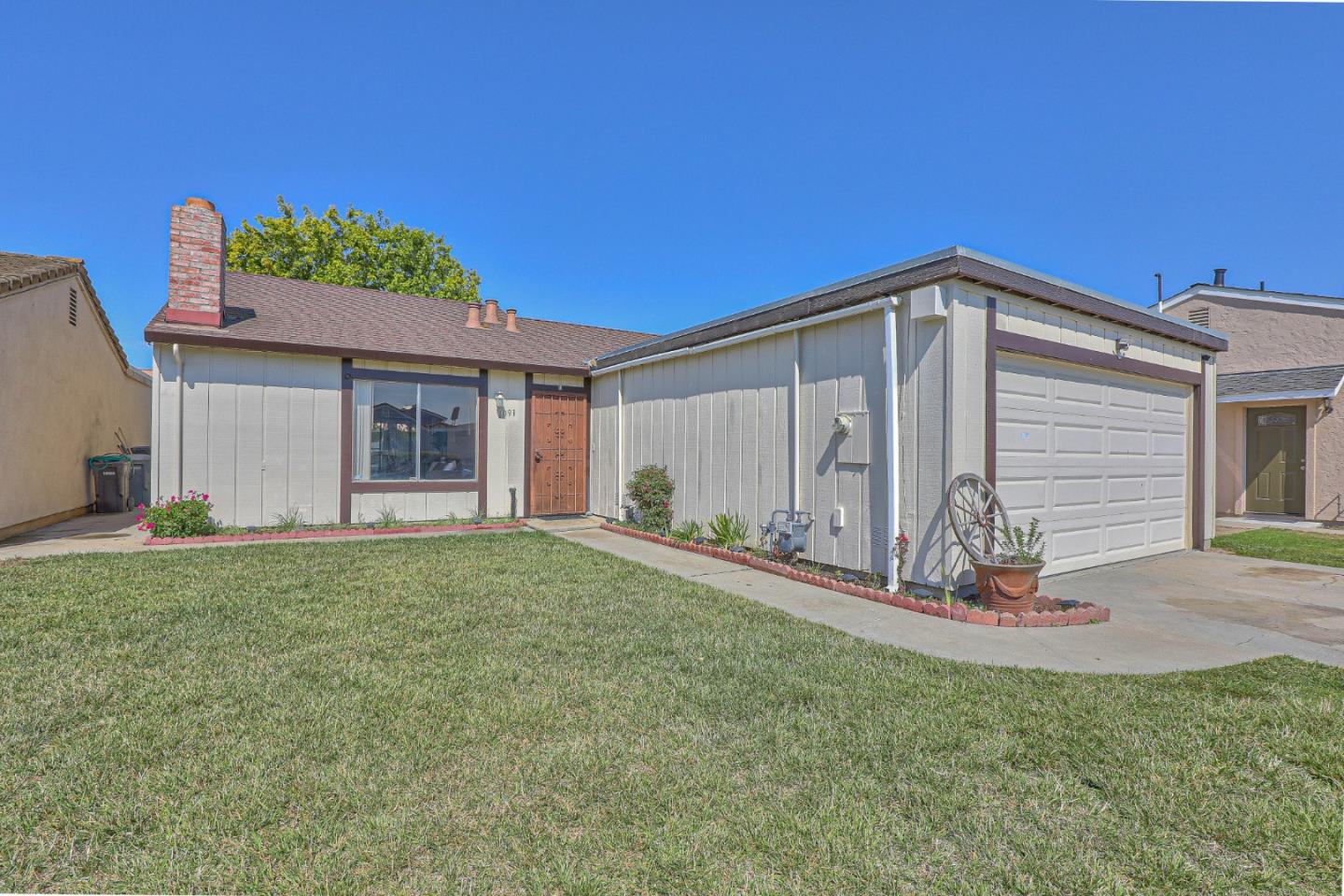 Detail Gallery Image 1 of 1 For 1091 Sherman Dr, Salinas,  CA 93907 - 2 Beds | 1 Baths