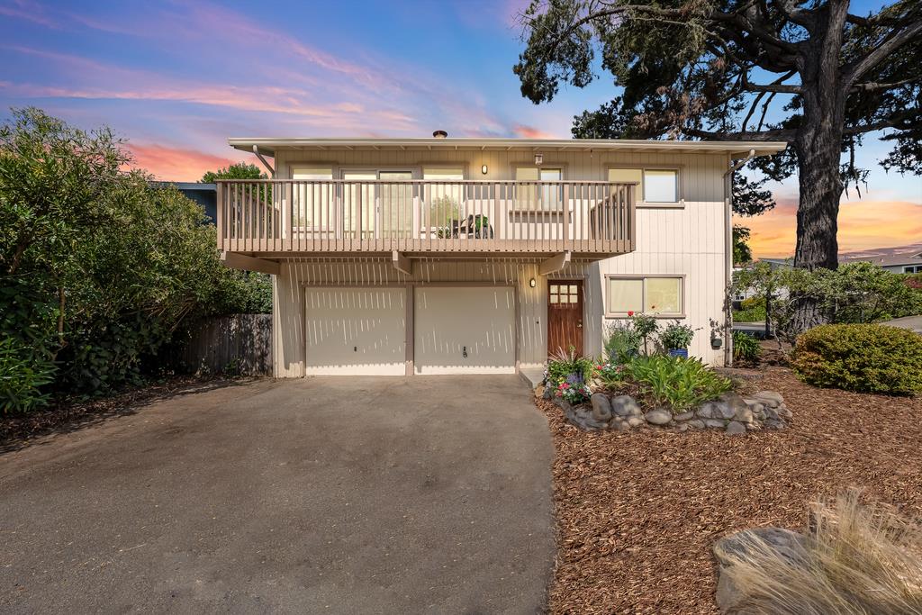 Detail Gallery Image 1 of 1 For 1874 Seascape Blvd, Aptos,  CA 95003 - 4 Beds | 4 Baths