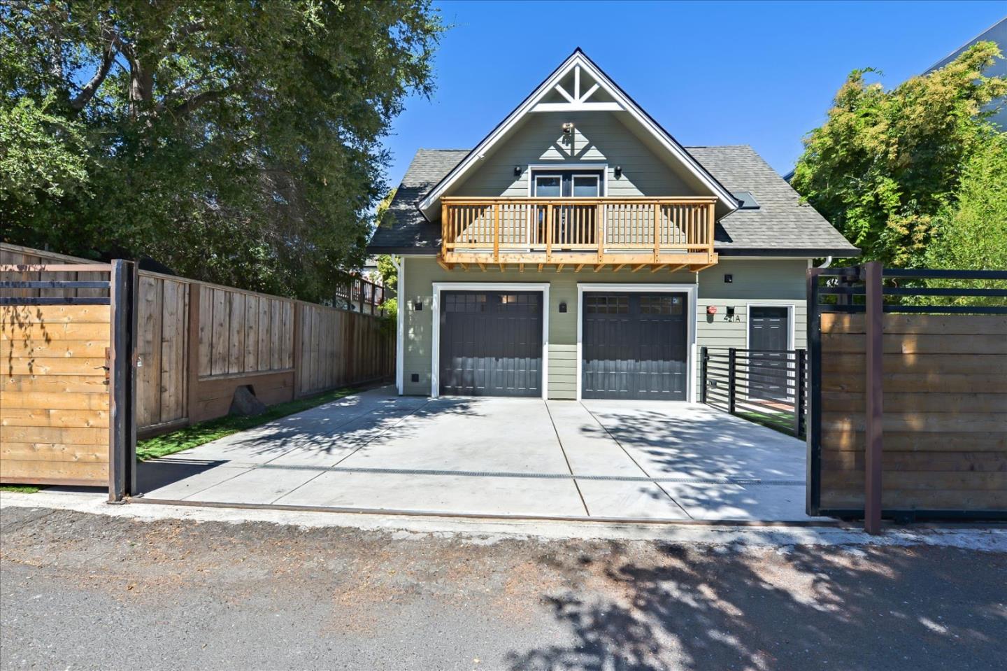 421 Harrison Ave, Redwood City, CA 94062 2 Beds 2/1 Baths (Sold