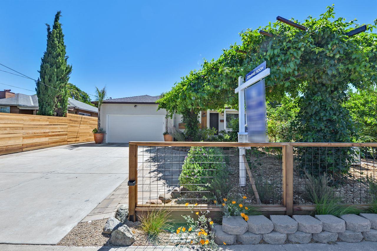 Detail Gallery Image 1 of 1 For 1144 Camellia Dr, East Palo Alto,  CA 94303 - 3 Beds | 3/1 Baths
