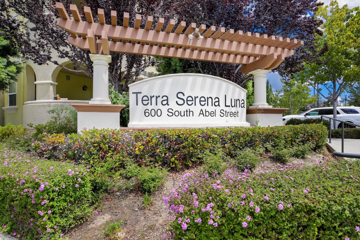 Detail Gallery Image 1 of 1 For 600 S Abel St #511,  Milpitas,  CA 95035 - 2 Beds | 2 Baths