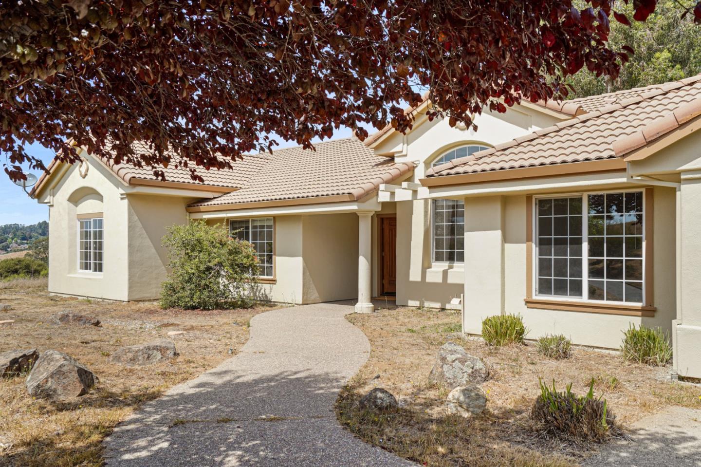 Detail Gallery Image 1 of 1 For 10721 Country Meadows Rd, Salinas,  CA 93907 - 4 Beds | 2/1 Baths
