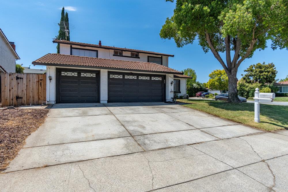 6495 SUSSEX PLACE, GILROY, CA 95020