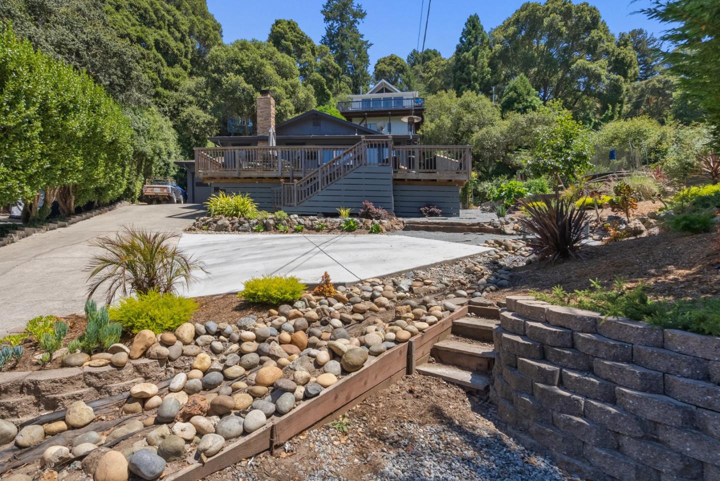 Detail Gallery Image 1 of 39 For 808 Encino Dr, Aptos,  CA 95003 - 3 Beds | 2 Baths
