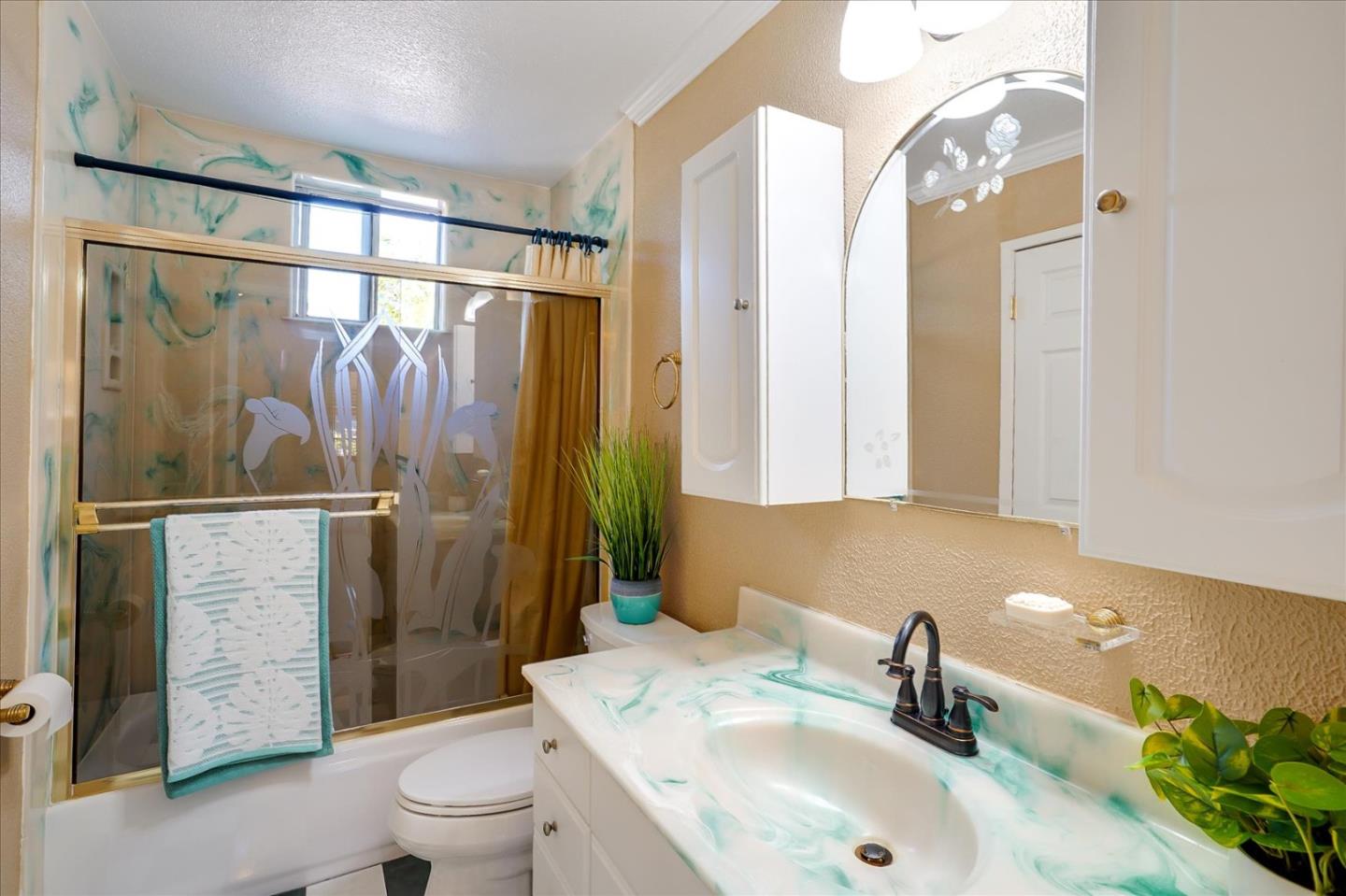 Detail Gallery Image 32 of 41 For 281 Martinvale Ln, San Jose,  CA 95119 - 5 Beds | 2 Baths